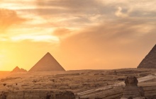 Des pyramides de Gizeh au désert Blanc