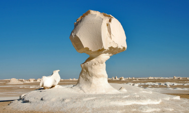 L'Egypte insolite : immersion dans l'étonnant Désert Blanc